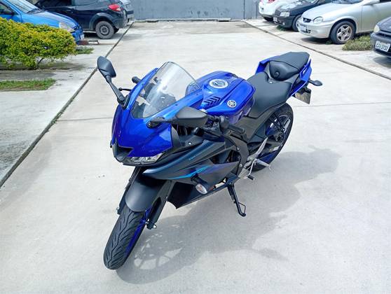 YAMAHA YZF R15 
